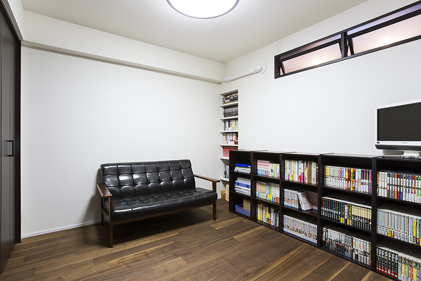 こげ茶色の余白