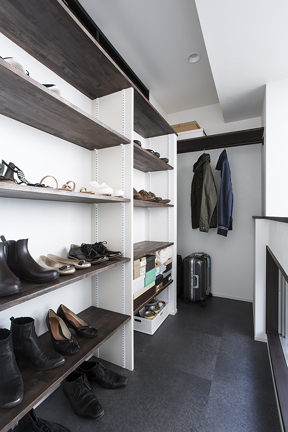 こげ茶色の余白