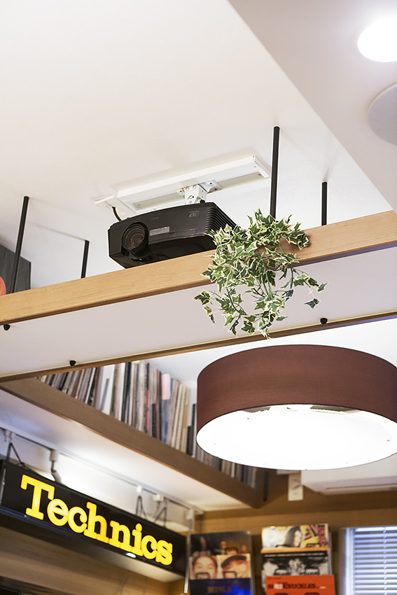 “man cave” なホームシアター