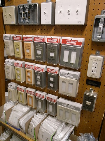 東京リノ日和　P.F.Sパーツセンター　スイッチプレート