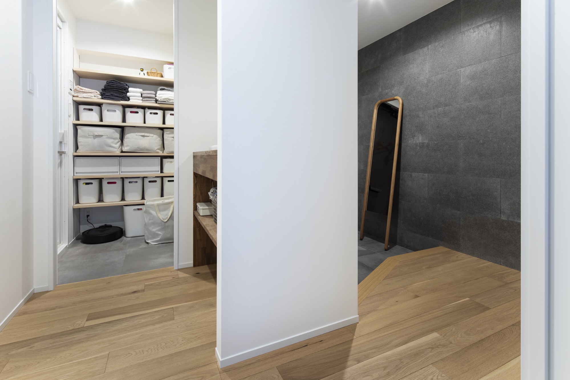 No.99 しあわせを奏でる家　玄関と洗面のレイアウト