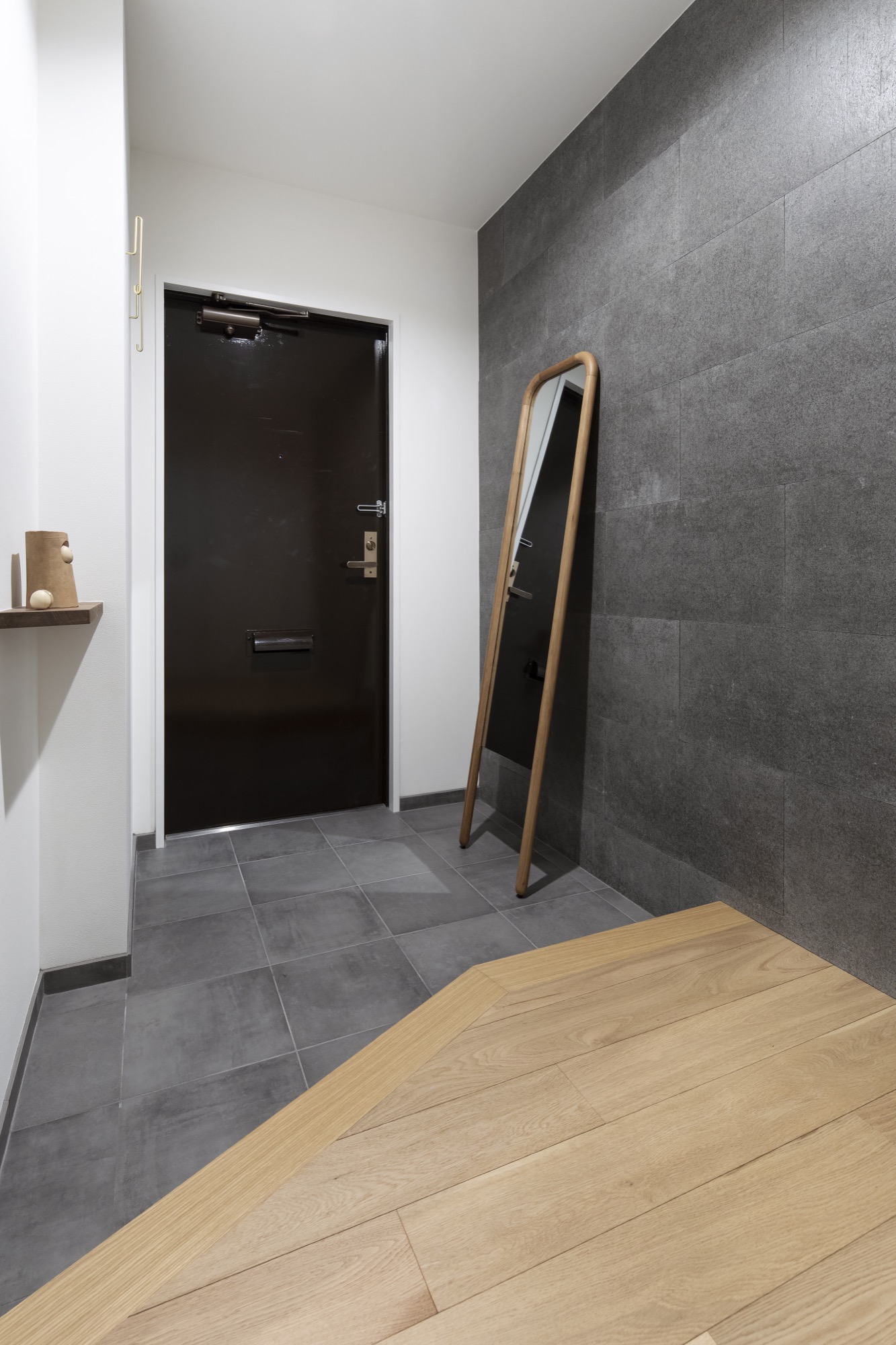 No.99 しあわせを奏でる家 玄関 Solid